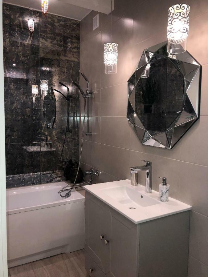 Stylish Old Town Apartment Riga Luaran gambar